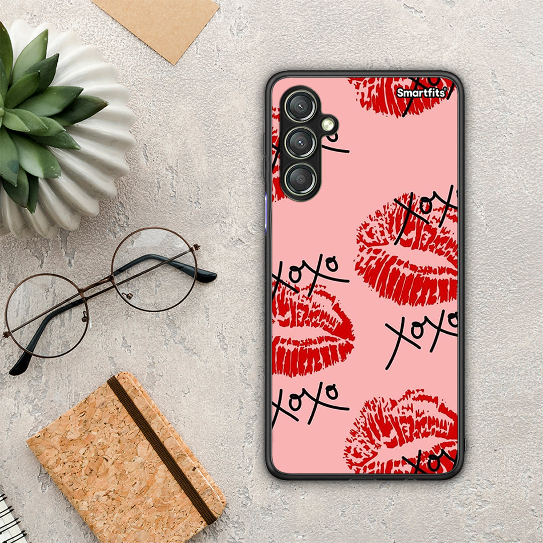 Θήκη Samsung Galaxy A24 4G XOXO Lips από τη Smartfits με σχέδιο στο πίσω μέρος και μαύρο περίβλημα | Samsung Galaxy A24 4G XOXO Lips Case with Colorful Back and Black Bezels