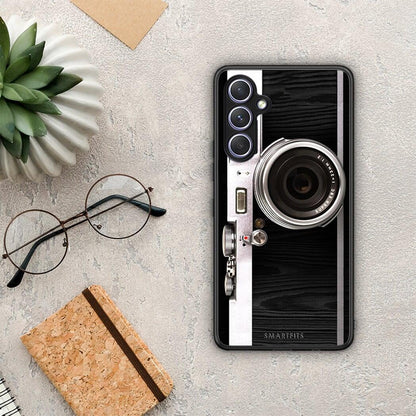 Θήκη Samsung Galaxy A54 Emily In Paris από τη Smartfits με σχέδιο στο πίσω μέρος και μαύρο περίβλημα | Samsung Galaxy A54 Emily In Paris Case with Colorful Back and Black Bezels