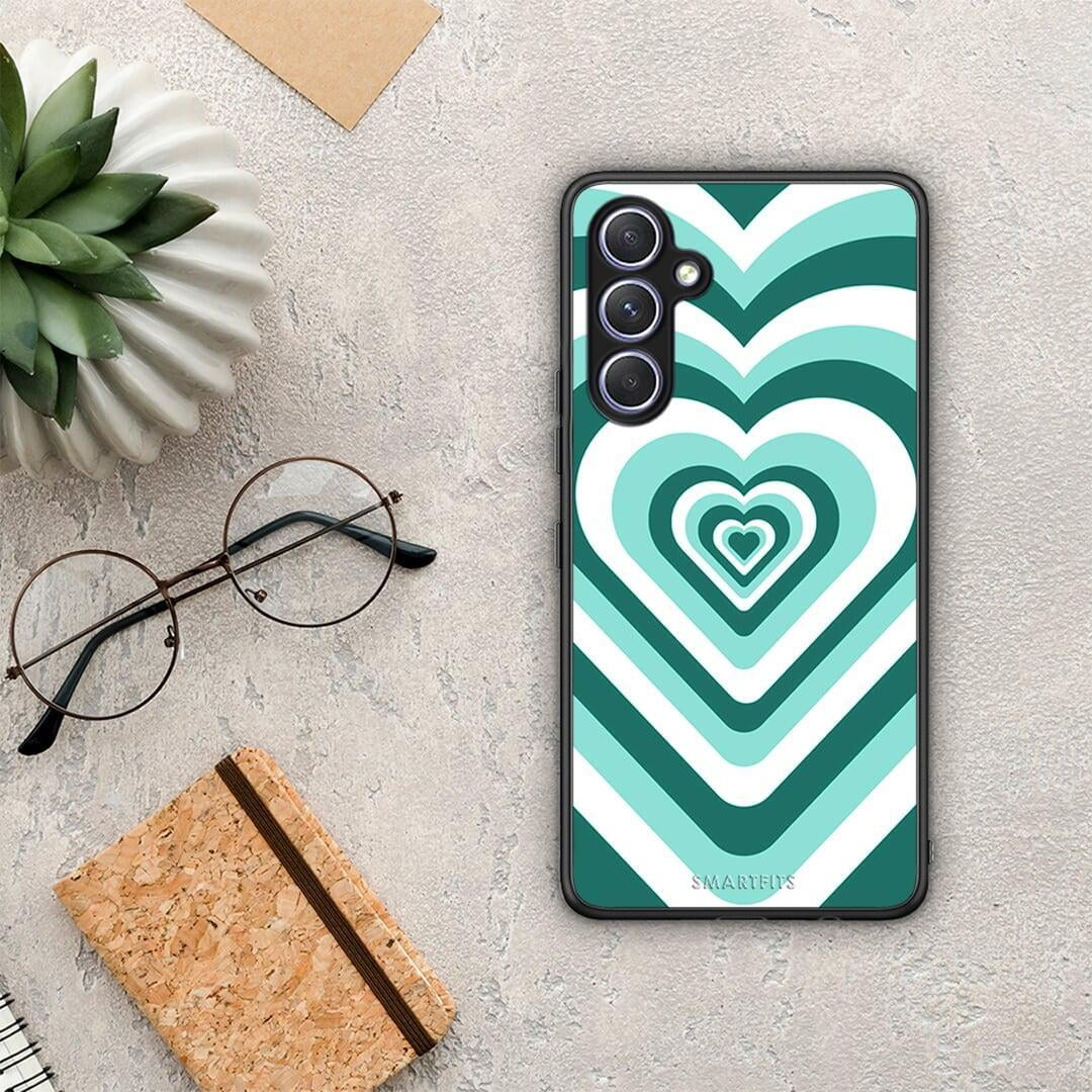Θήκη Samsung Galaxy A54 Green Hearts από τη Smartfits με σχέδιο στο πίσω μέρος και μαύρο περίβλημα | Samsung Galaxy A54 Green Hearts Case with Colorful Back and Black Bezels