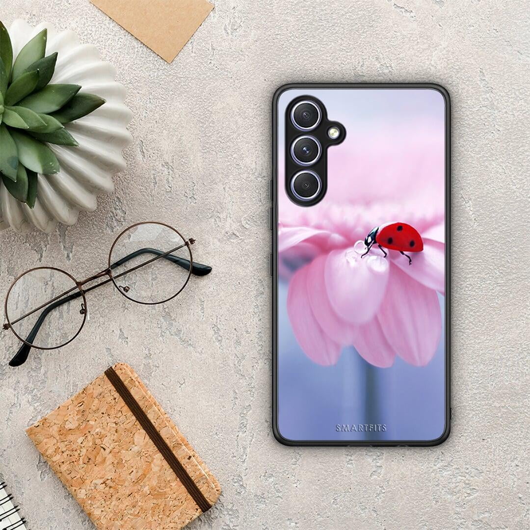 Θήκη Samsung Galaxy A54 Ladybug Flower από τη Smartfits με σχέδιο στο πίσω μέρος και μαύρο περίβλημα | Samsung Galaxy A54 Ladybug Flower Case with Colorful Back and Black Bezels