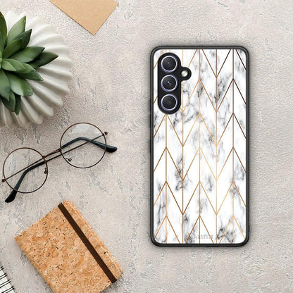 Θήκη Samsung Galaxy A54 Marble Gold Geometric από τη Smartfits με σχέδιο στο πίσω μέρος και μαύρο περίβλημα | Samsung Galaxy A54 Marble Gold Geometric Case with Colorful Back and Black Bezels
