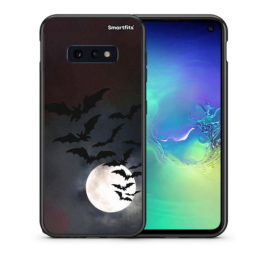 Θήκη Samsung S10e Halloween Bat Night από τη Smartfits με σχέδιο στο πίσω μέρος και μαύρο περίβλημα | Samsung S10e Halloween Bat Night case with colorful back and black bezels