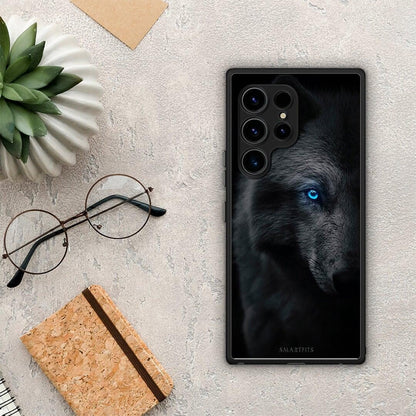Θήκη Samsung Galaxy S23 Ultra Dark Wolf από τη Smartfits με σχέδιο στο πίσω μέρος και μαύρο περίβλημα | Samsung Galaxy S23 Ultra Dark Wolf Case with Colorful Back and Black Bezels