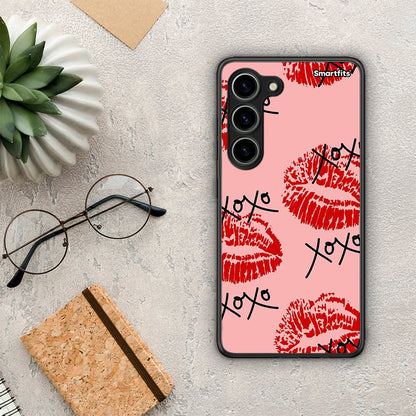 Θήκη Samsung Galaxy S23 XOXO Lips από τη Smartfits με σχέδιο στο πίσω μέρος και μαύρο περίβλημα | Samsung Galaxy S23 XOXO Lips Case with Colorful Back and Black Bezels