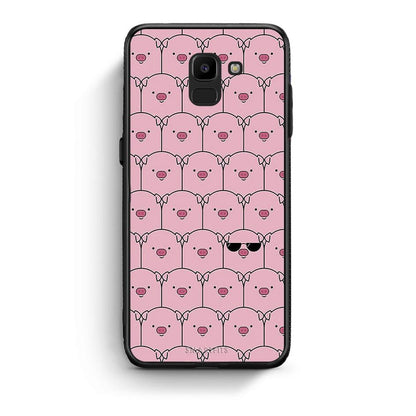 samsung J6 Pig Glasses θήκη από τη Smartfits με σχέδιο στο πίσω μέρος και μαύρο περίβλημα | Smartphone case with colorful back and black bezels by Smartfits
