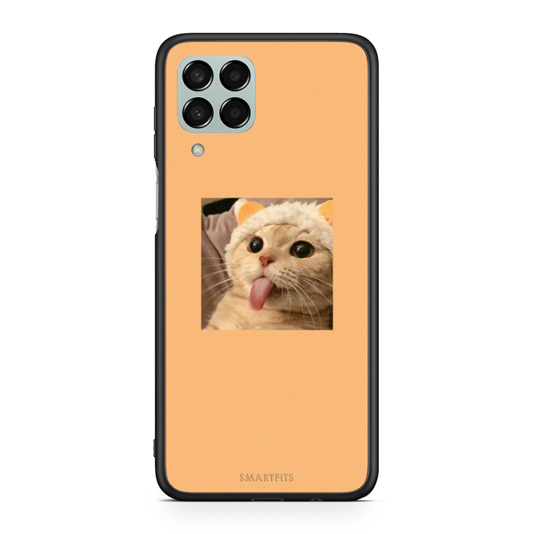 Samsung M33 Cat Tongue θήκη από τη Smartfits με σχέδιο στο πίσω μέρος και μαύρο περίβλημα | Smartphone case with colorful back and black bezels by Smartfits