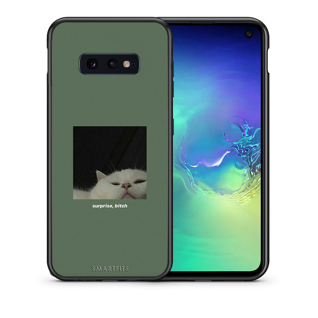 Θήκη Samsung S10e Bitch Surprise από τη Smartfits με σχέδιο στο πίσω μέρος και μαύρο περίβλημα | Samsung S10e Bitch Surprise case with colorful back and black bezels