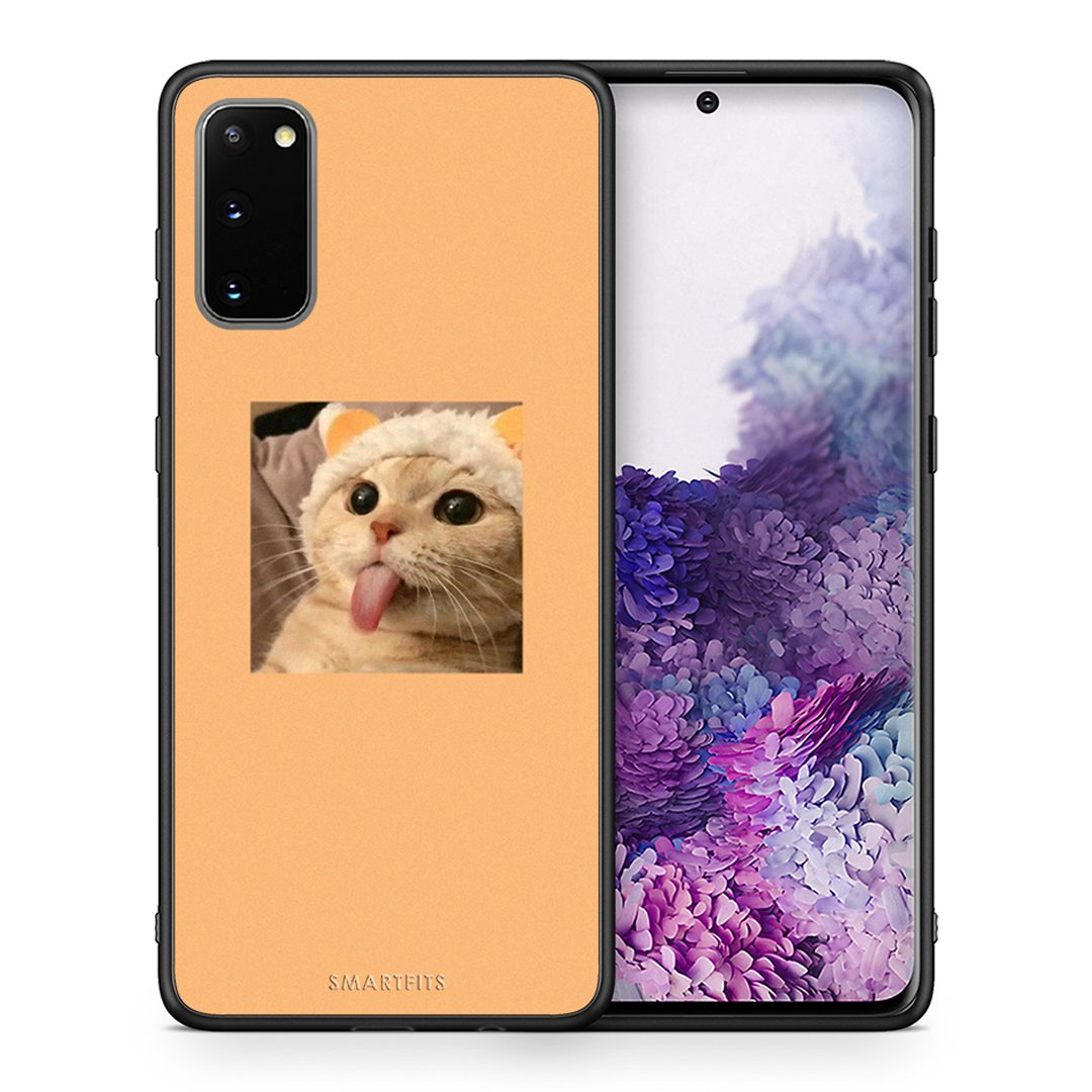 Θήκη Samsung S20 Cat Tongue από τη Smartfits με σχέδιο στο πίσω μέρος και μαύρο περίβλημα | Samsung S20 Cat Tongue case with colorful back and black bezels