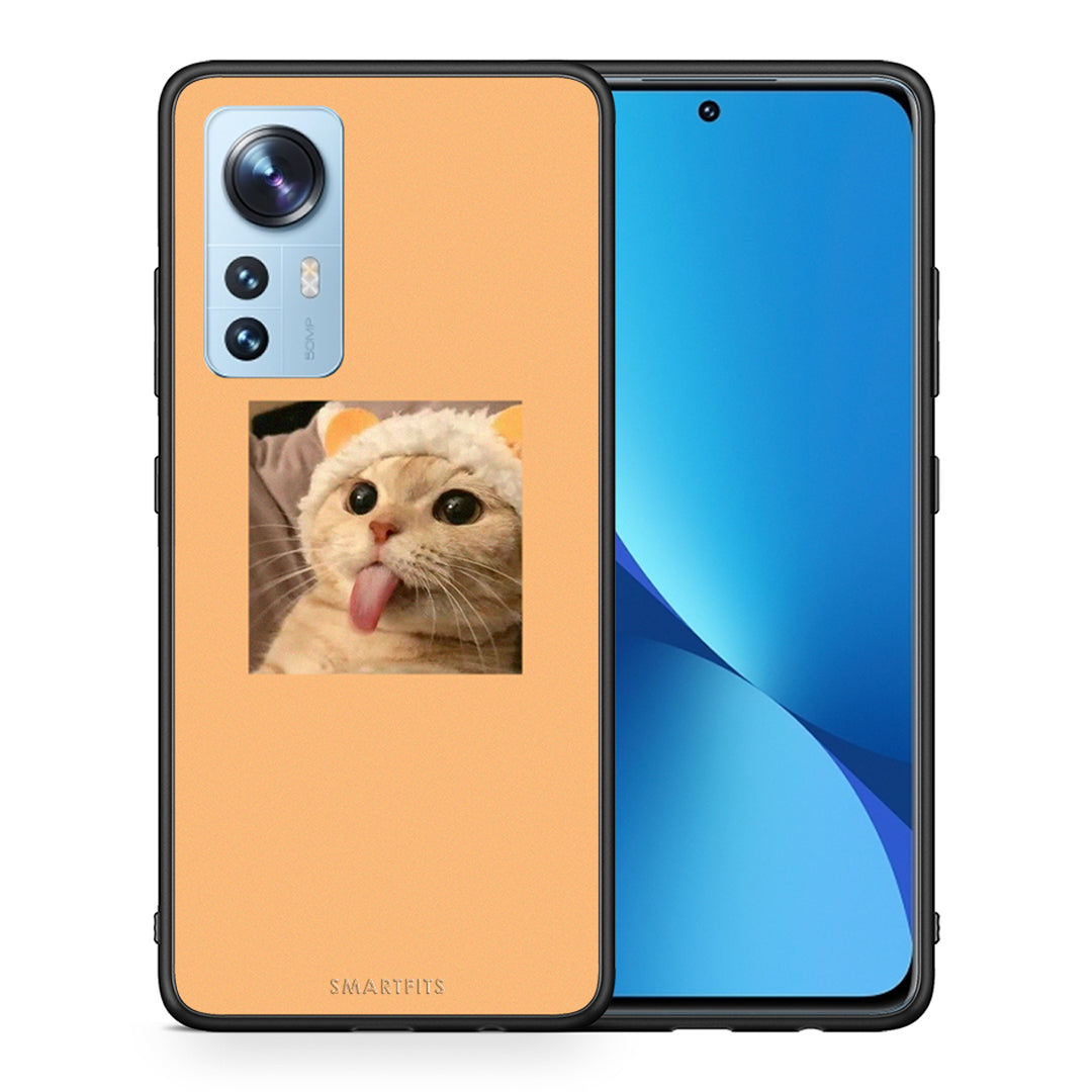 Θήκη Xiaomi 12/12X 5G Cat Tongue από τη Smartfits με σχέδιο στο πίσω μέρος και μαύρο περίβλημα | Xiaomi 12/12X 5G Cat Tongue case with colorful back and black bezels