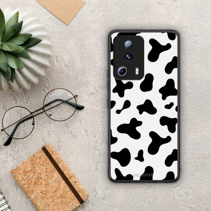 Θήκη Xiaomi 13 Lite 5G Cow Print από τη Smartfits με σχέδιο στο πίσω μέρος και μαύρο περίβλημα | Xiaomi 13 Lite 5G Cow Print Case with Colorful Back and Black Bezels