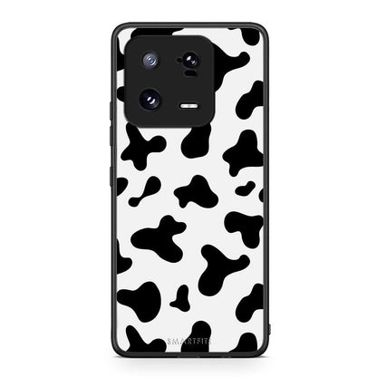 Θήκη Xiaomi 13 Cow Print από τη Smartfits με σχέδιο στο πίσω μέρος και μαύρο περίβλημα | Xiaomi 13 Cow Print Case with Colorful Back and Black Bezels