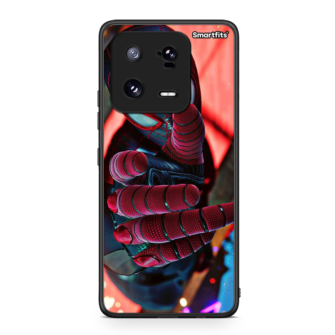 Θήκη Xiaomi 13 Pro Spider Hand από τη Smartfits με σχέδιο στο πίσω μέρος και μαύρο περίβλημα | Xiaomi 13 Pro Spider Hand Case with Colorful Back and Black Bezels