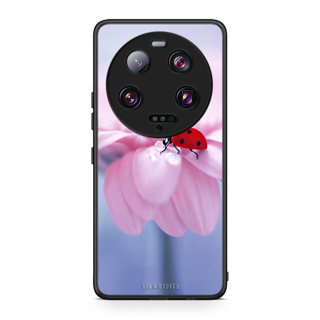 Θήκη Xiaomi 13 Ultra Ladybug Flower από τη Smartfits με σχέδιο στο πίσω μέρος και μαύρο περίβλημα | Xiaomi 13 Ultra Ladybug Flower Case with Colorful Back and Black Bezels