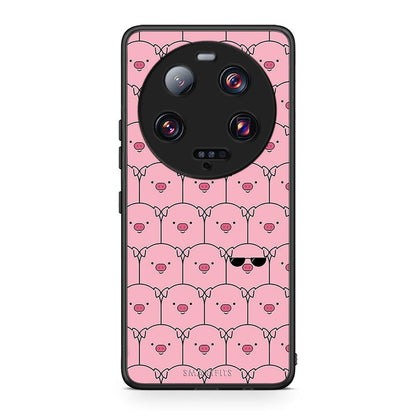 Θήκη Xiaomi 13 Ultra Pig Glasses από τη Smartfits με σχέδιο στο πίσω μέρος και μαύρο περίβλημα | Xiaomi 13 Ultra Pig Glasses Case with Colorful Back and Black Bezels