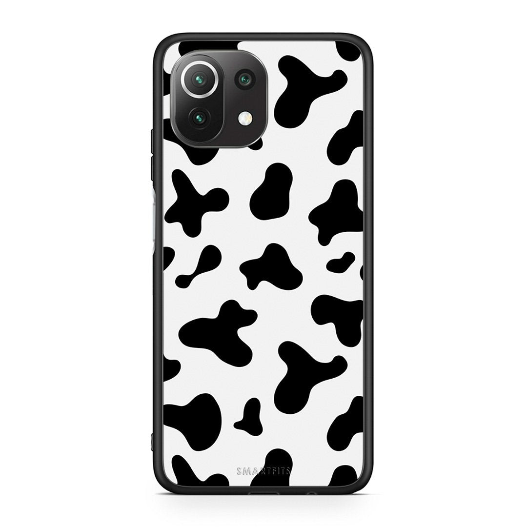 Xiaomi 11 Lite/Mi 11 Lite Cow Print θήκη από τη Smartfits με σχέδιο στο πίσω μέρος και μαύρο περίβλημα | Smartphone case with colorful back and black bezels by Smartfits