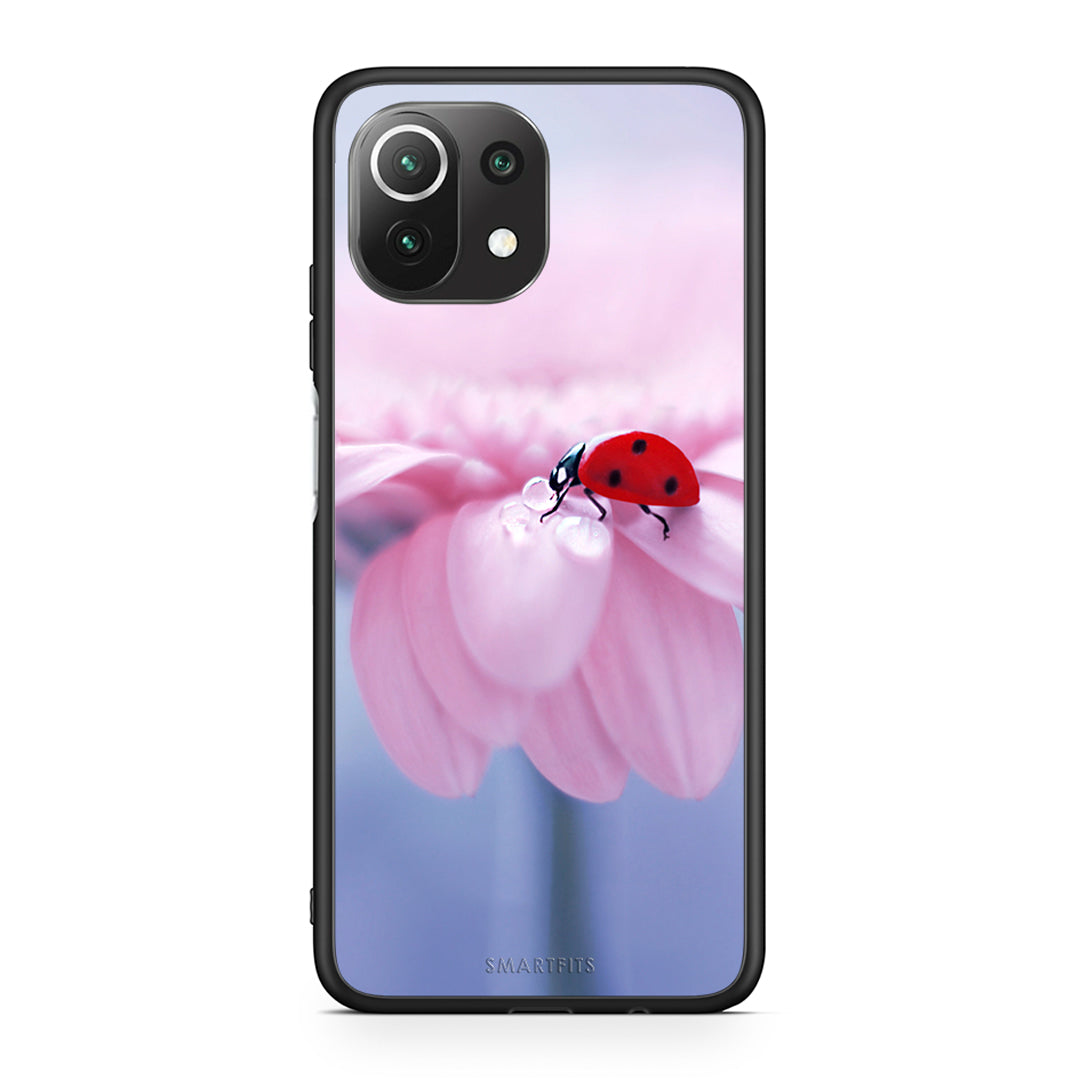Xiaomi 11 Lite/Mi 11 Lite Ladybug Flower θήκη από τη Smartfits με σχέδιο στο πίσω μέρος και μαύρο περίβλημα | Smartphone case with colorful back and black bezels by Smartfits