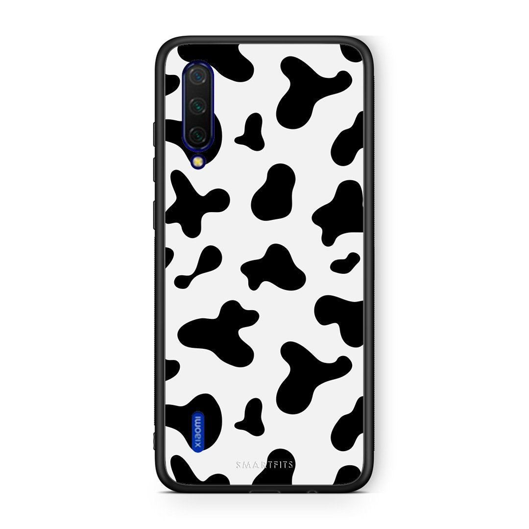 Xiaomi Mi 9 Lite Cow Print θήκη από τη Smartfits με σχέδιο στο πίσω μέρος και μαύρο περίβλημα | Smartphone case with colorful back and black bezels by Smartfits