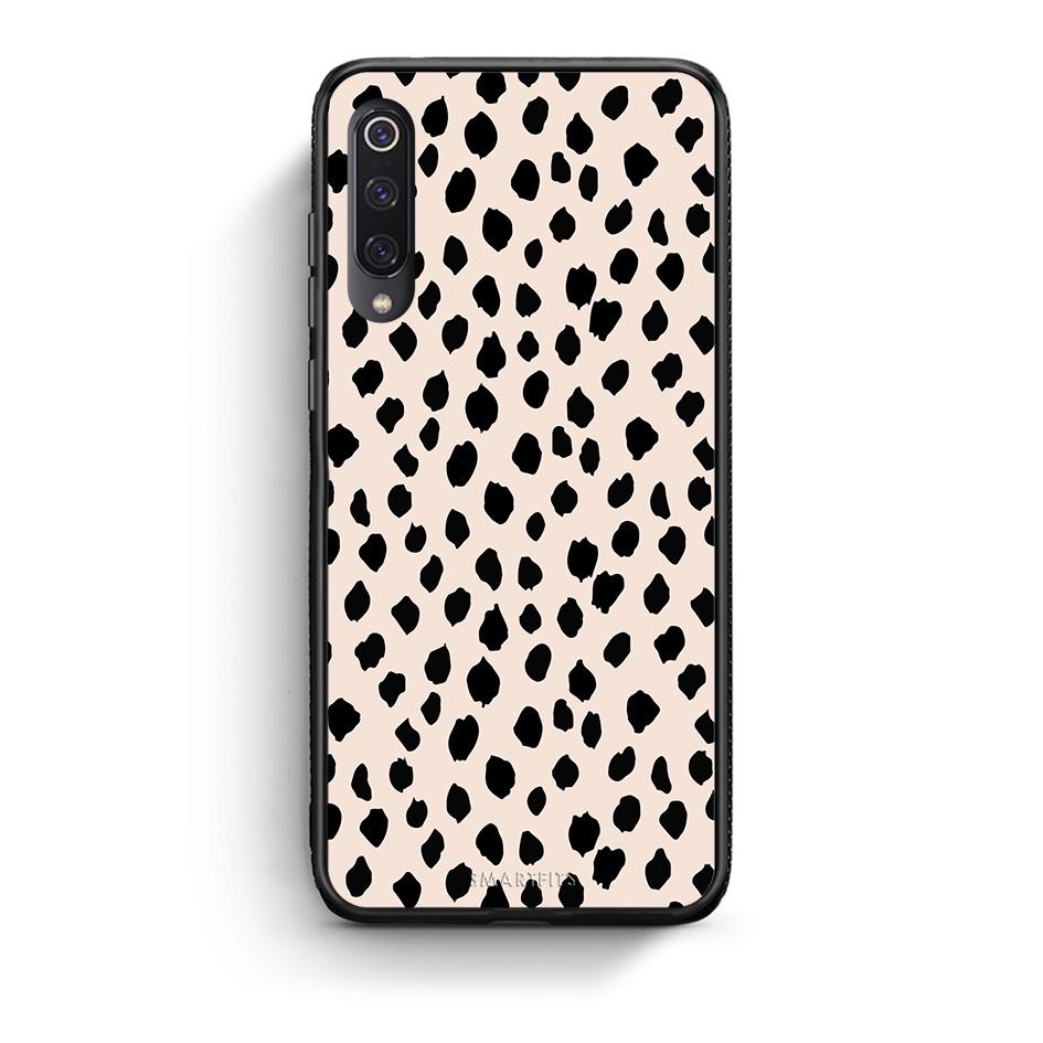 Xiaomi Mi 9 New Polka Dots θήκη από τη Smartfits με σχέδιο στο πίσω μέρος και μαύρο περίβλημα | Smartphone case with colorful back and black bezels by Smartfits