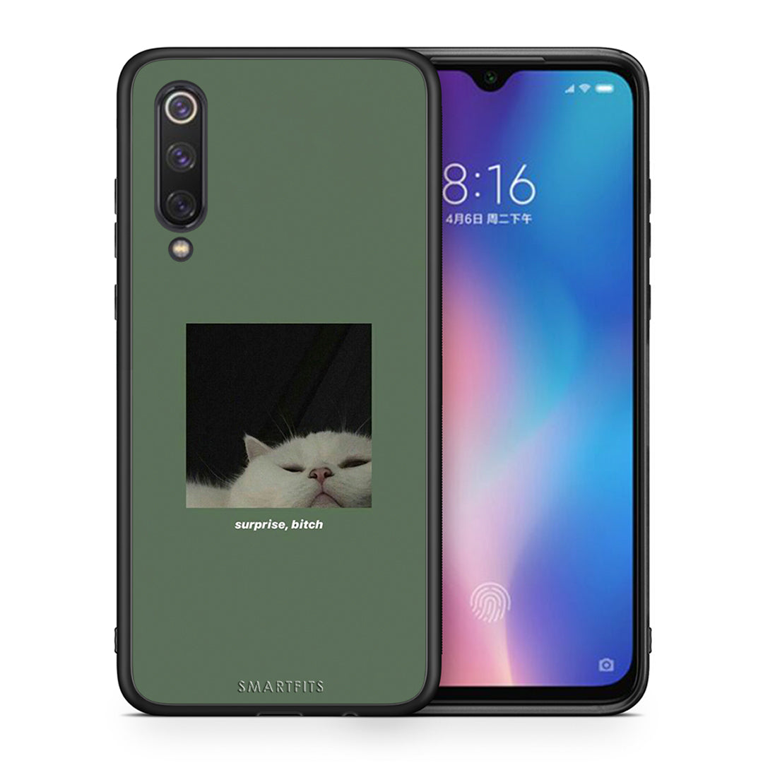 Θήκη Xiaomi Mi 9 SE Bitch Surprise από τη Smartfits με σχέδιο στο πίσω μέρος και μαύρο περίβλημα | Xiaomi Mi 9 SE Bitch Surprise case with colorful back and black bezels