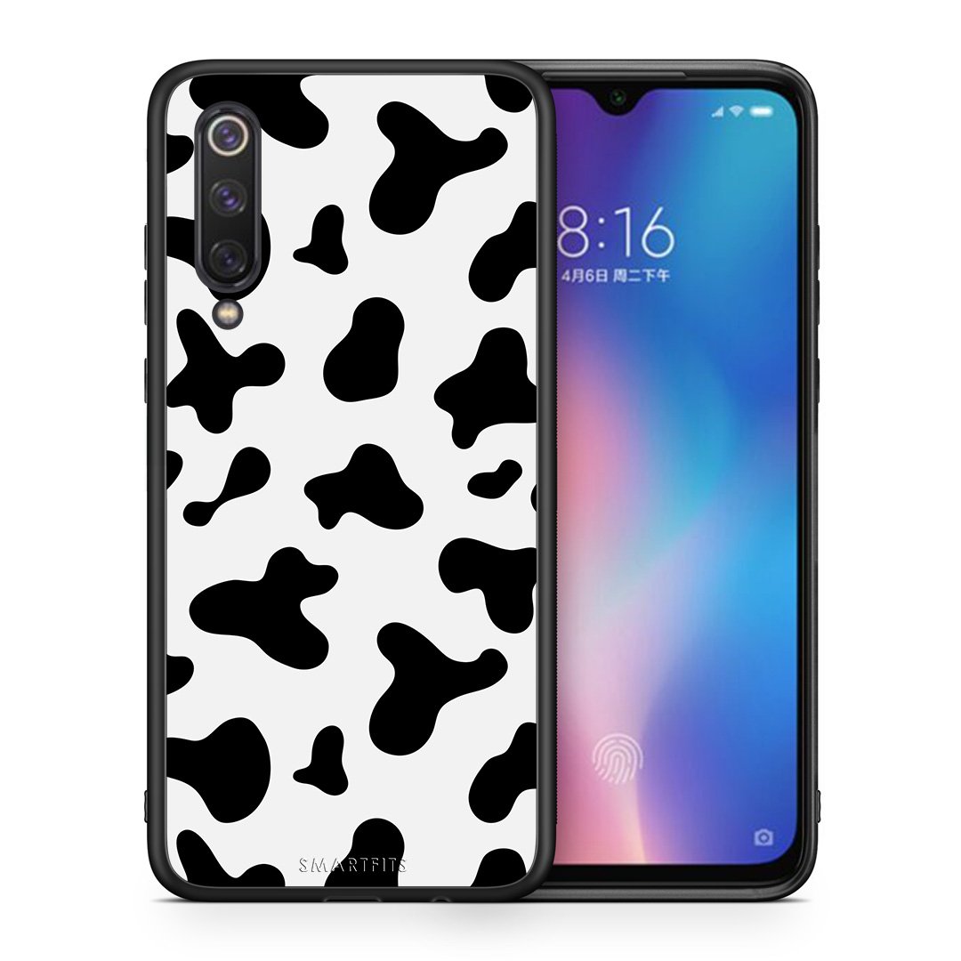 Θήκη Xiaomi Mi 9 SE Cow Print από τη Smartfits με σχέδιο στο πίσω μέρος και μαύρο περίβλημα | Xiaomi Mi 9 SE Cow Print case with colorful back and black bezels