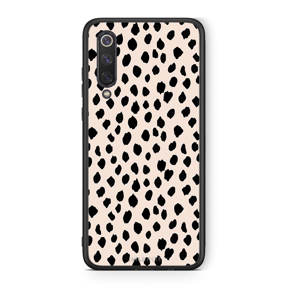 Xiaomi Mi 9 SE New Polka Dots θήκη από τη Smartfits με σχέδιο στο πίσω μέρος και μαύρο περίβλημα | Smartphone case with colorful back and black bezels by Smartfits