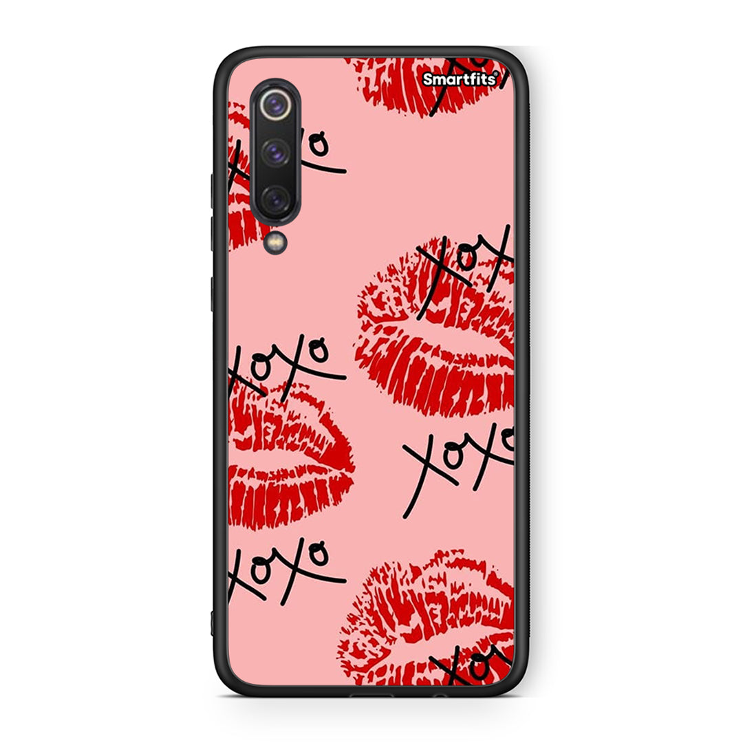 Xiaomi Mi 9 SE XOXO Lips θήκη από τη Smartfits με σχέδιο στο πίσω μέρος και μαύρο περίβλημα | Smartphone case with colorful back and black bezels by Smartfits