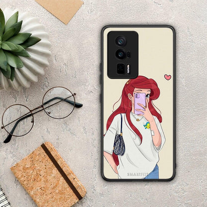 Θήκη Xiaomi Poco F5 Pro / Redmi K60 Pro Walking Mermaid από τη Smartfits με σχέδιο στο πίσω μέρος και μαύρο περίβλημα | Xiaomi Poco F5 Pro / Redmi K60 Pro Walking Mermaid Case with Colorful Back and Black Bezels