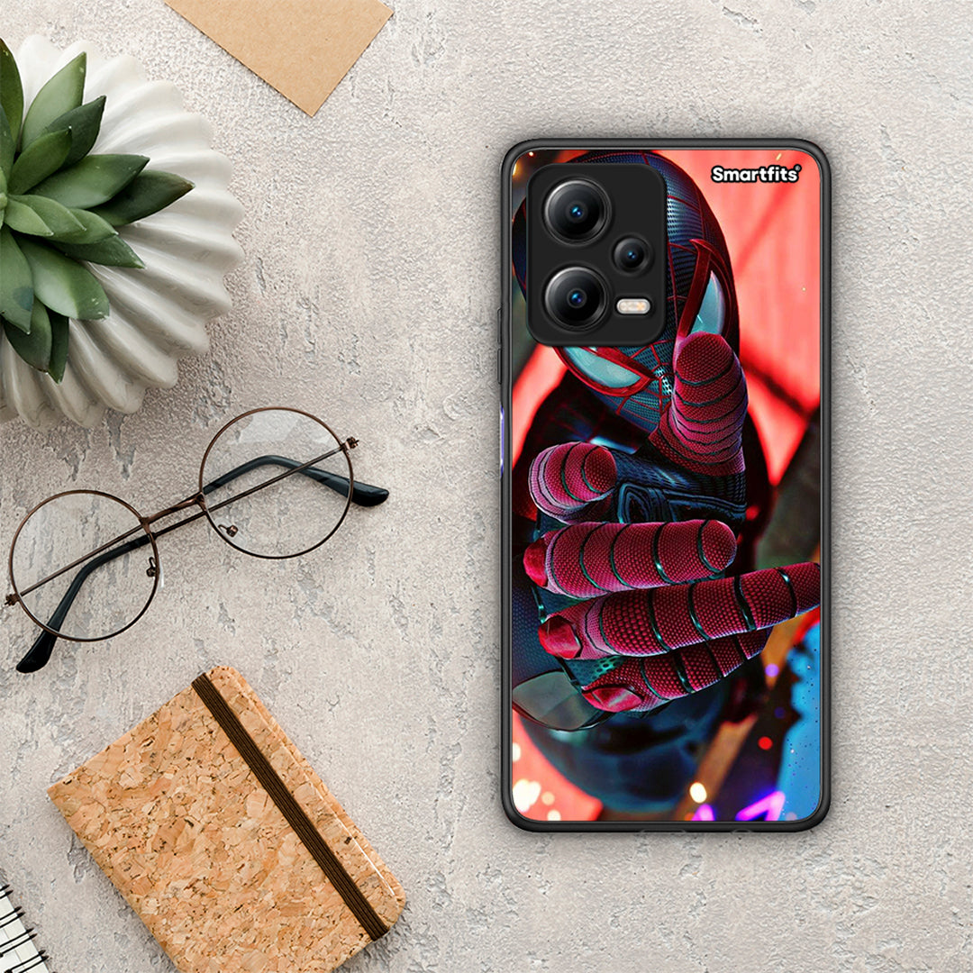 Θήκη Xiaomi Poco X5 5G Dual Spider Hand από τη Smartfits με σχέδιο στο πίσω μέρος και μαύρο περίβλημα | Xiaomi Poco X5 5G Dual Spider Hand Case with Colorful Back and Black Bezels