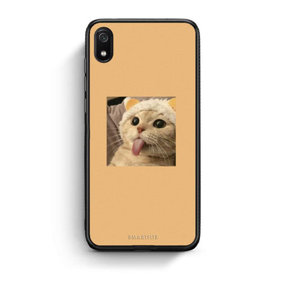 Xiaomi Redmi 7A Cat Tongue θήκη από τη Smartfits με σχέδιο στο πίσω μέρος και μαύρο περίβλημα | Smartphone case with colorful back and black bezels by Smartfits