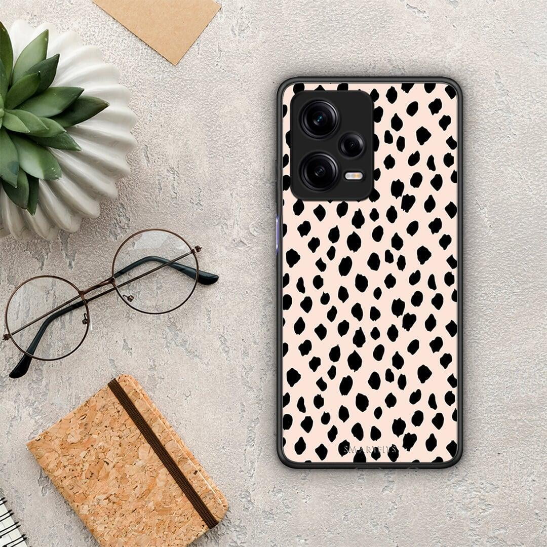 Θήκη Xiaomi Redmi Note 12 Pro 5G New Polka Dots από τη Smartfits με σχέδιο στο πίσω μέρος και μαύρο περίβλημα | Xiaomi Redmi Note 12 Pro 5G New Polka Dots Case with Colorful Back and Black Bezels