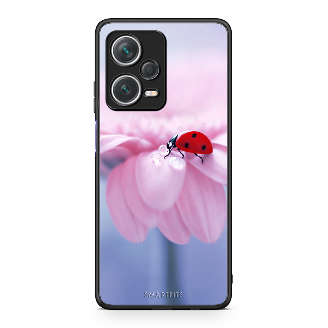 Xiaomi Redmi Note 12 Pro+ / 12 Pro Discovery Ladybug Flower θήκη από τη Smartfits με σχέδιο στο πίσω μέρος και μαύρο περίβλημα | Smartphone case with colorful back and black bezels by Smartfits