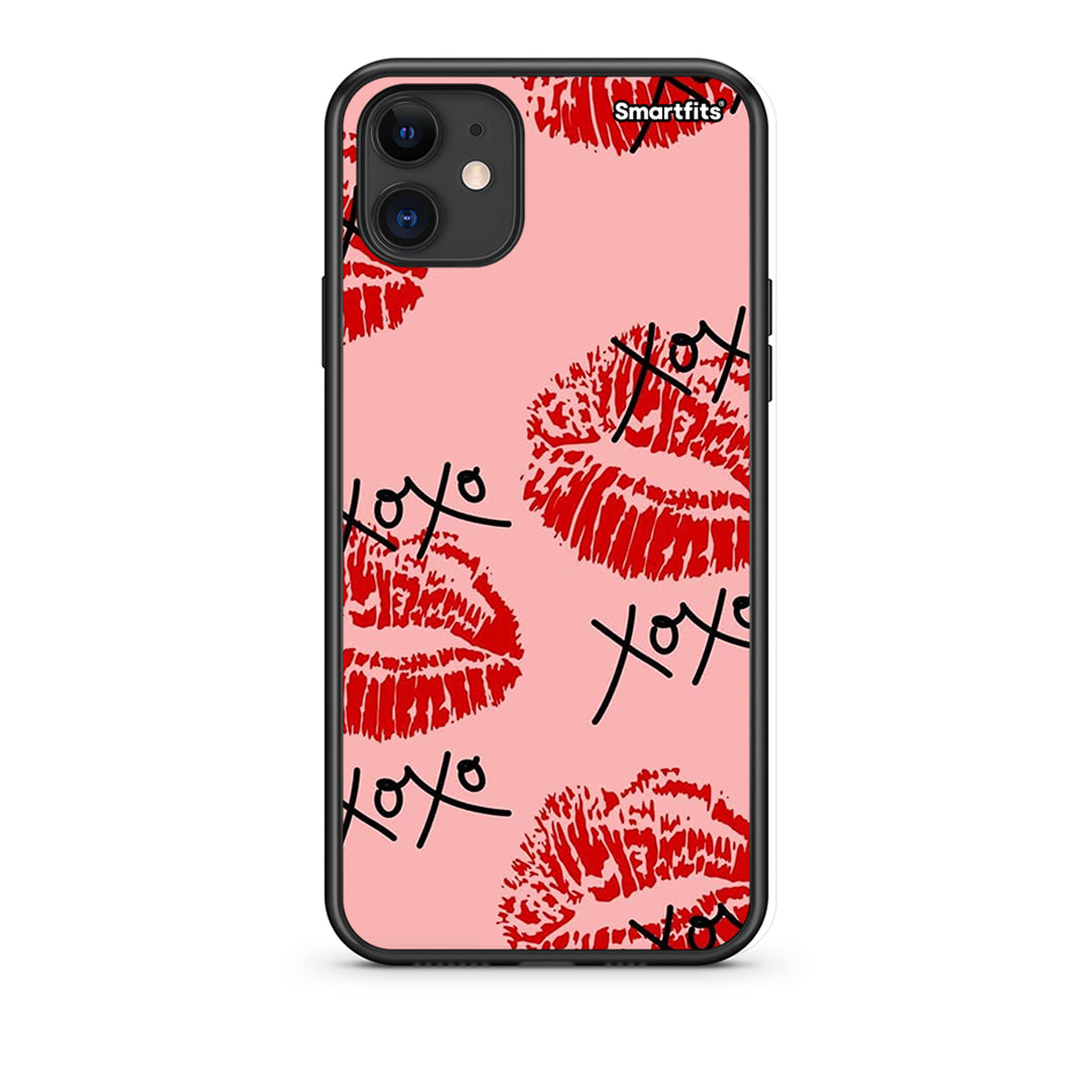 iPhone 11 XOXO Lips Θήκη από τη Smartfits με σχέδιο στο πίσω μέρος και μαύρο περίβλημα | Smartphone case with colorful back and black bezels by Smartfits