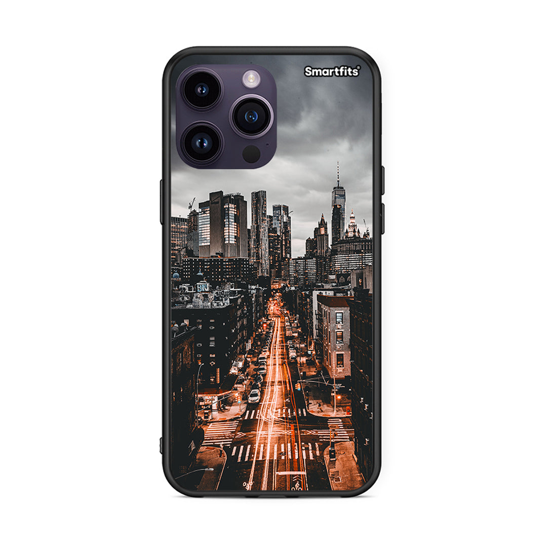iPhone 14 Pro City Lights θήκη από τη Smartfits με σχέδιο στο πίσω μέρος και μαύρο περίβλημα | Smartphone case with colorful back and black bezels by Smartfits