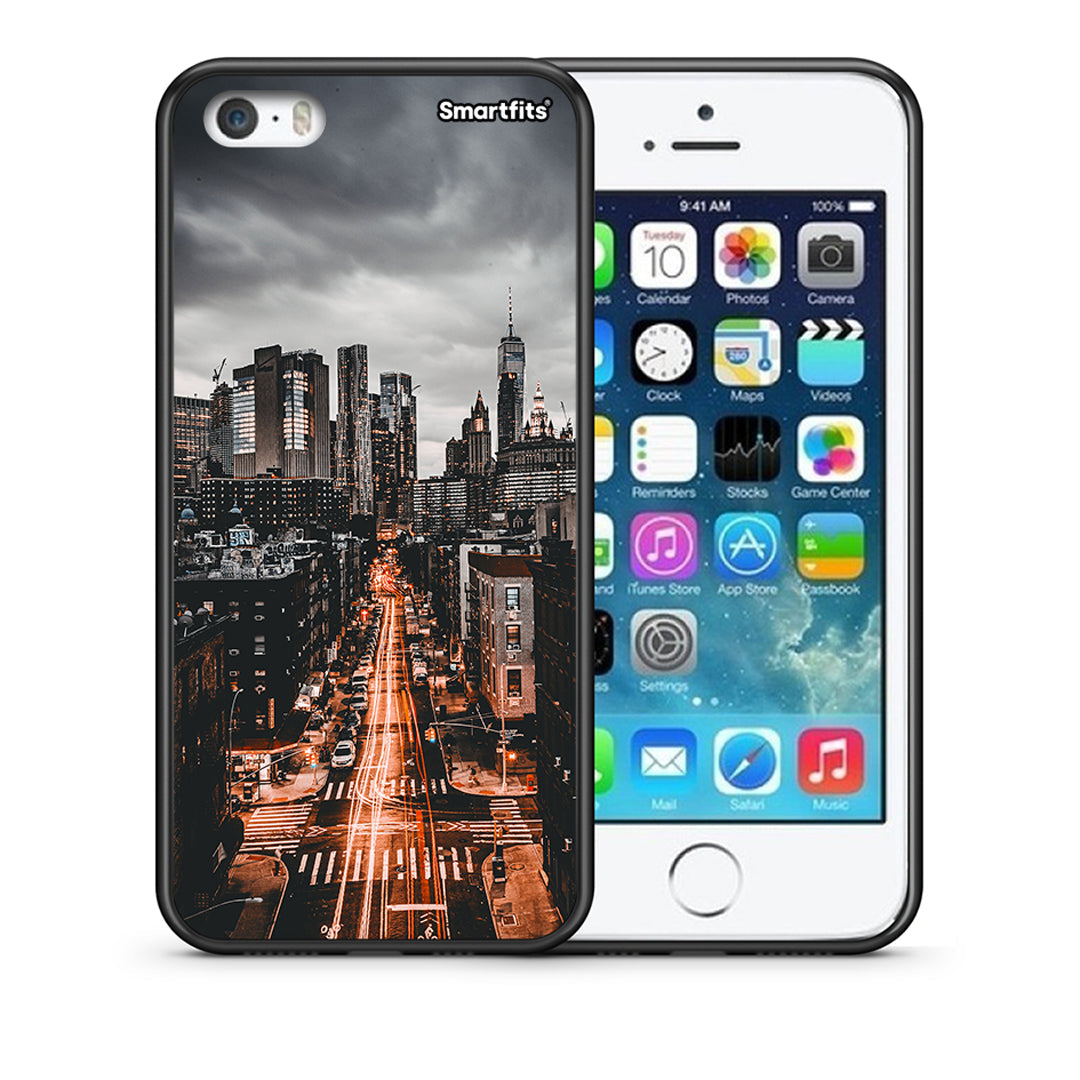 Θήκη iPhone 5/5s/SE City Lights από τη Smartfits με σχέδιο στο πίσω μέρος και μαύρο περίβλημα | iPhone 5/5s/SE City Lights case with colorful back and black bezels